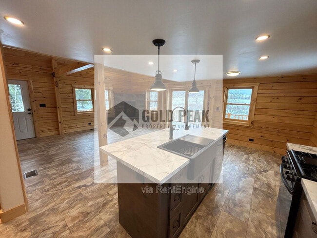 Building Photo - 33181 Wenatchi Trail