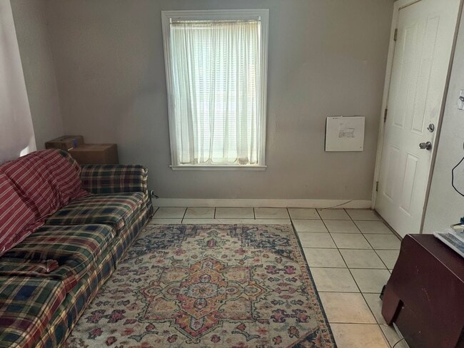 Building Photo - 6417 Rolla St