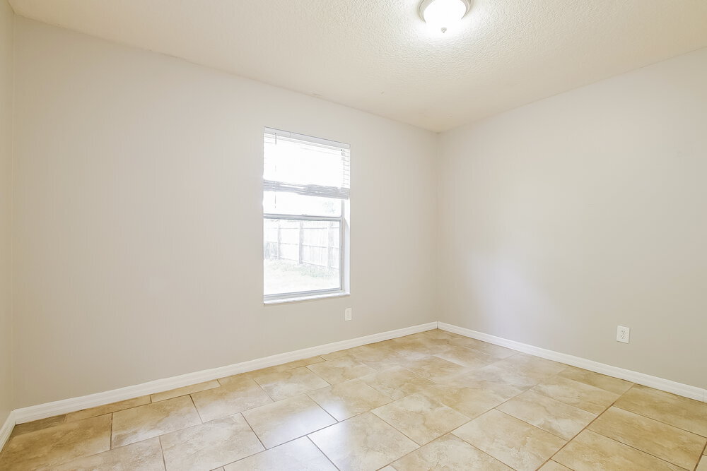 Building Photo - 2523 Dovetail Dr