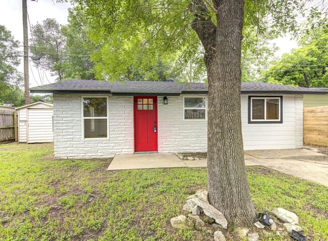 Building Photo - 1711 Brentwood St