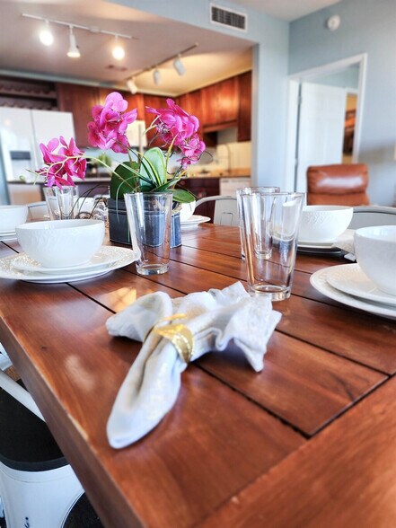 Building Photo - 102 Gulfside Ct