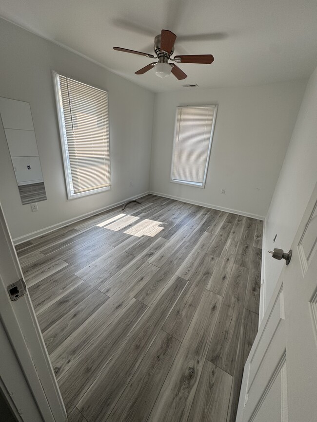 Building Photo - 93 Winchester Ave