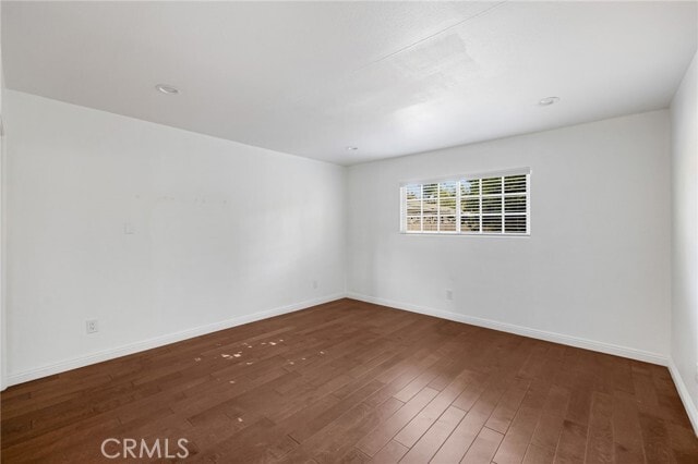 Building Photo - 7044 White Oak Ave