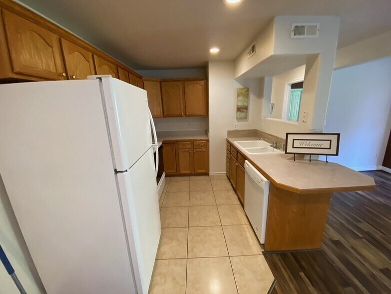 Building Photo - 151 S 1050 W