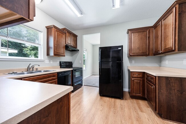 Building Photo - 1530 1st Ave N