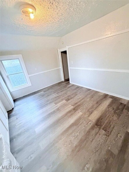 Building Photo - 3119 W 68th St