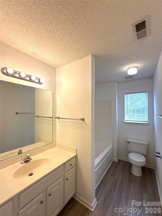 Building Photo - 10218 Ridgewell Ct