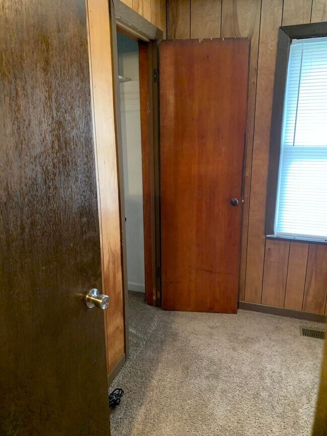 Building Photo - 5204 N Harlan Ave