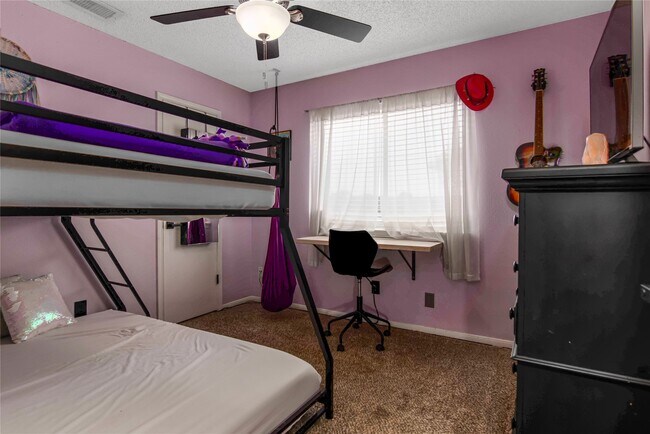 Building Photo - 3601 Clover Ln