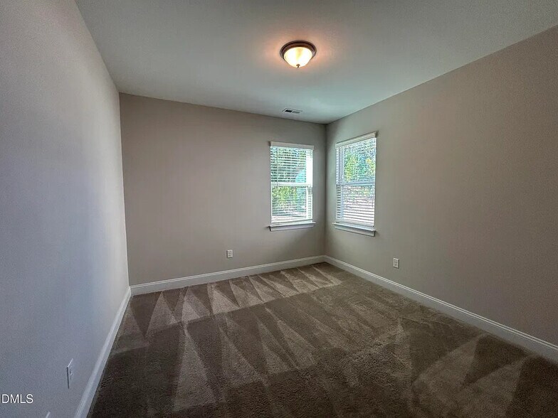 Building Photo - 59 Cliffview Dr