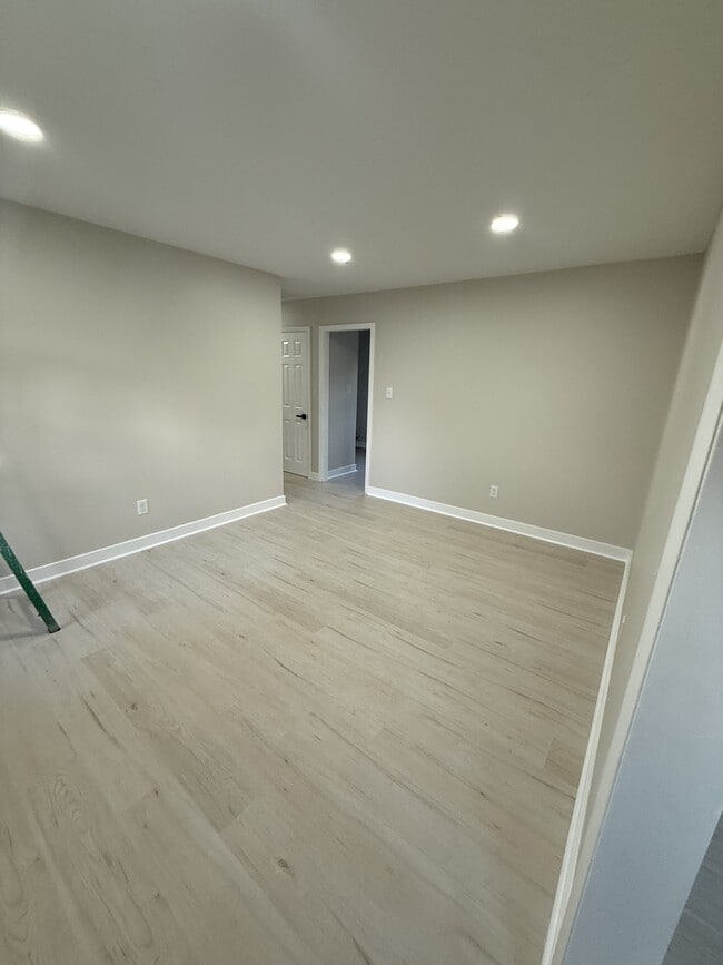Building Photo - 1307 T St