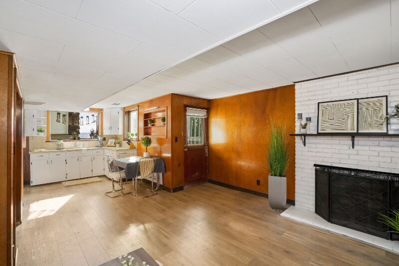 Building Photo - 1613 Scott Pl