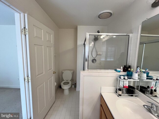 Building Photo - 8179 Skelton Cir