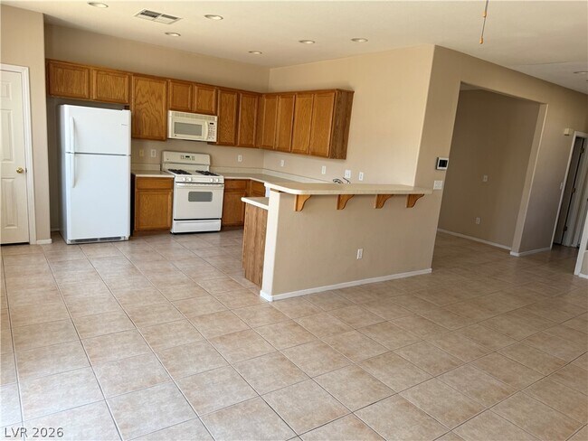 Building Photo - 9412 Santana Siesta Ave