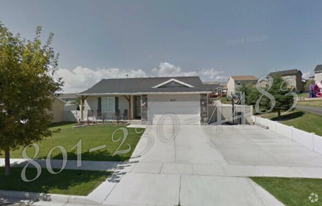 3 BED 2 BATH 1/2 FIN BASEMENT W/ UPGRADES - 2063 Boysenberry Dr