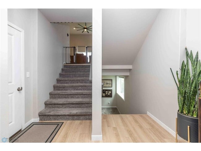 Building Photo - 1058 Ashley Dr W
