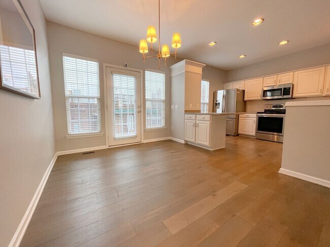 Building Photo - 2947 Castleberry Ct