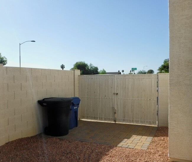 Building Photo - Beautiful 3bdrm-2ba in Mesa