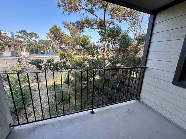 Building Photo - Spacious Two Bedroom Two Bath Condo near SDSU!!
