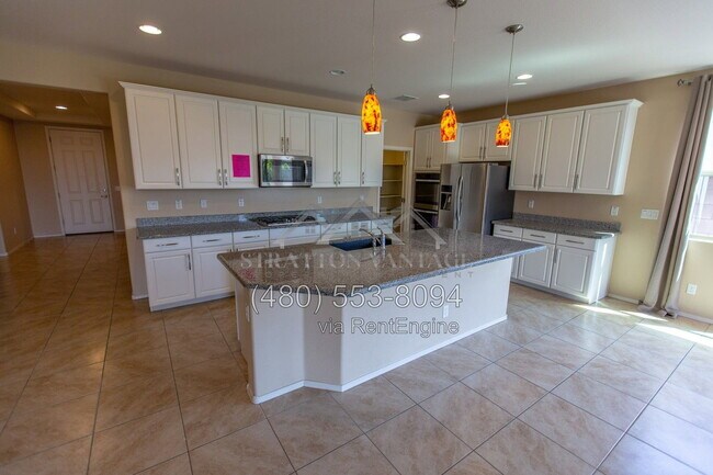 Building Photo - 18295 W Saguaro Ln