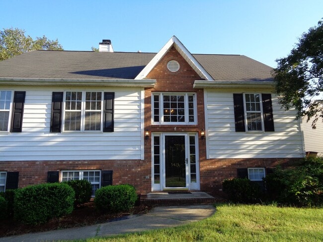 Building Photo - Meadowlark Downs Area-Rental