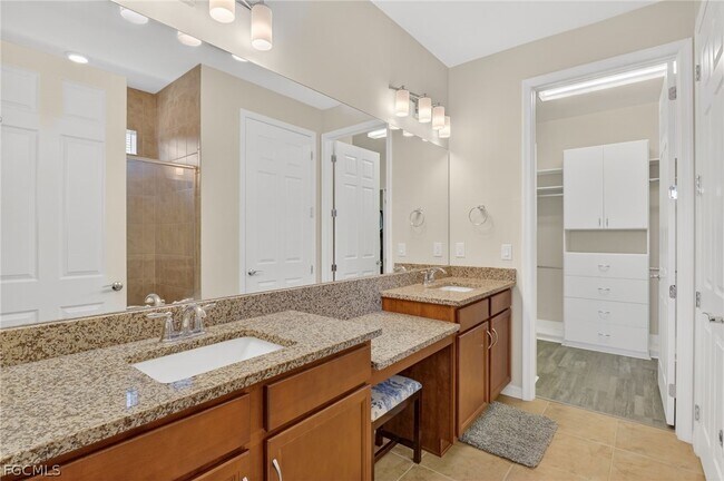 Building Photo - 11343 Tiverton Trce