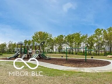 Building Photo - 6558 Hawthorne Dr