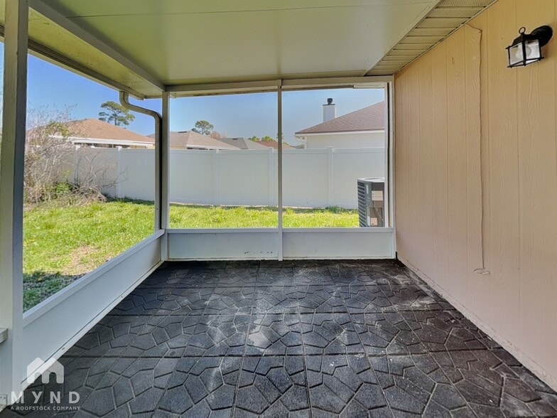 Building Photo - 3442 Volley Dr