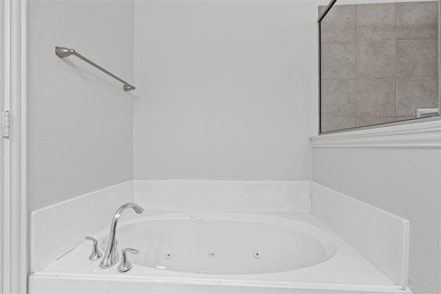 Building Photo - 720 E 1st St