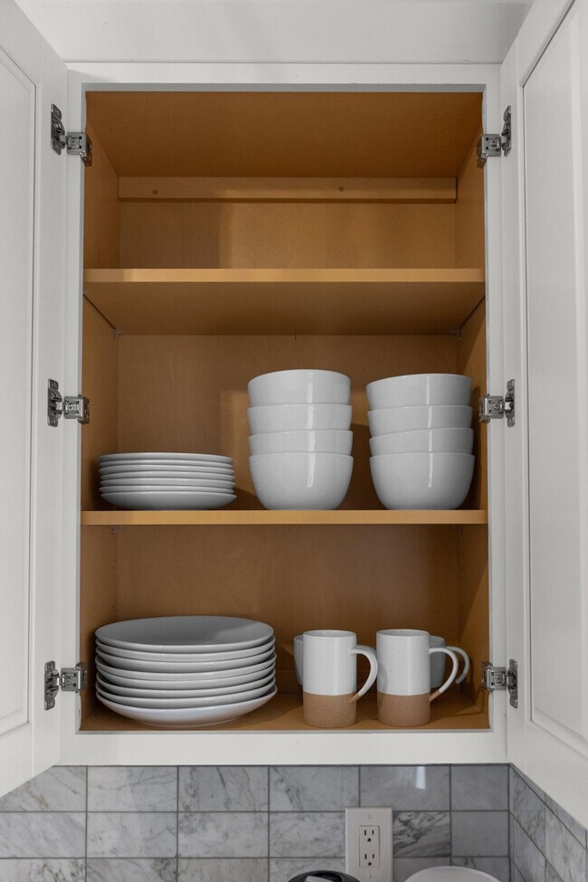 Building Photo - 120 4th Ave N