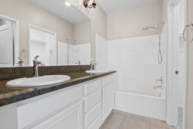 Building Photo - 7708 Hess Pl