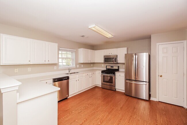 Building Photo - 7809 Leisure Ln