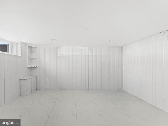 Building Photo - 6643 Algard St