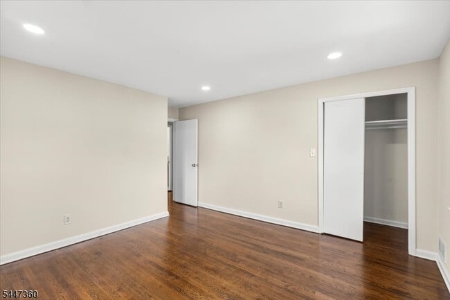 Building Photo - 1212 Burnet Ave