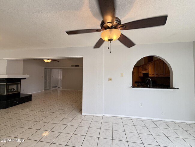 Building Photo - 11109 Pink Coral Dr