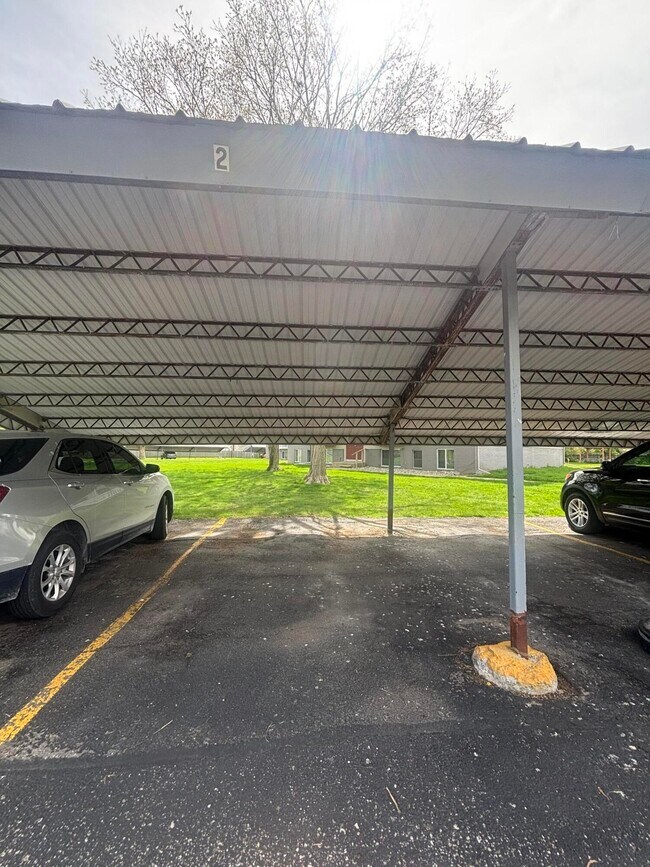 Building Photo - 131 Canfield St