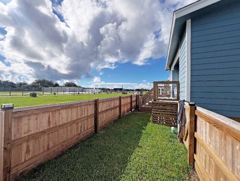 Building Photo - 2351 W Market St