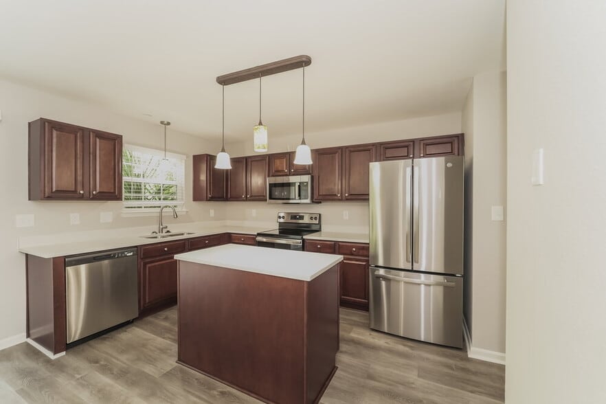 Building Photo - 4419 Austin Dekota Dr