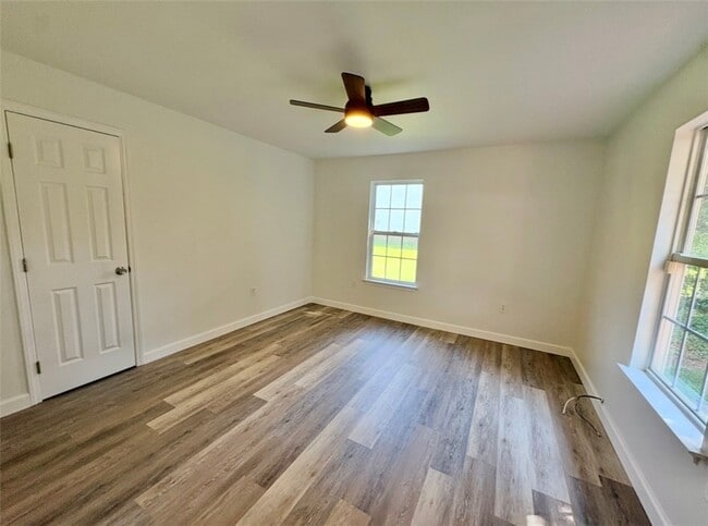 Building Photo - 1101 Ravenswood Dr