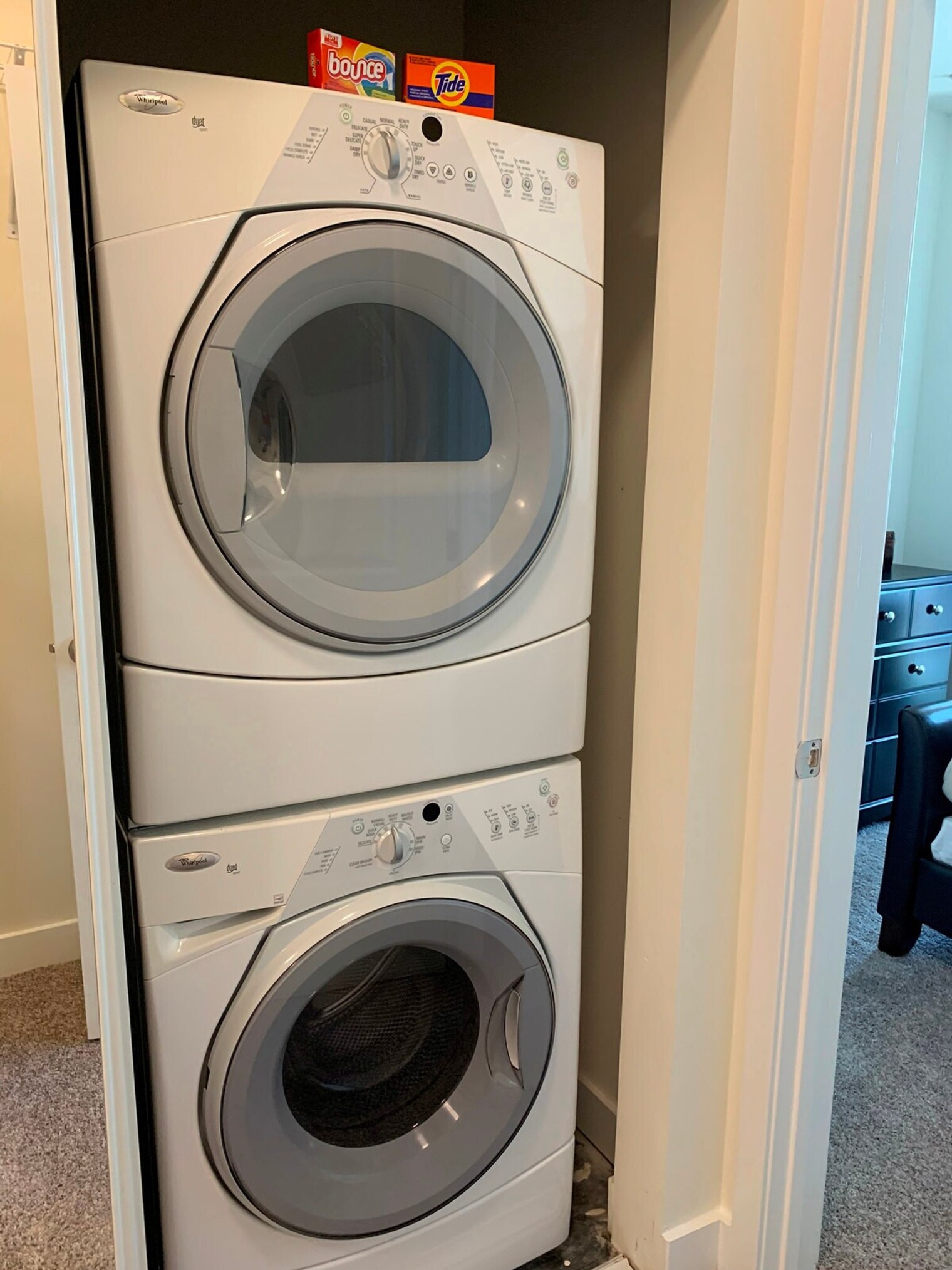 Building Photo - 544 S Church St