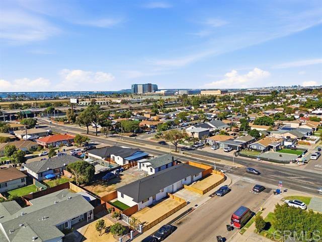 Building Photo - 702 Oaklawn Ave