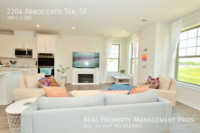 Building Photo - 2204 Abboccato Terrace SE