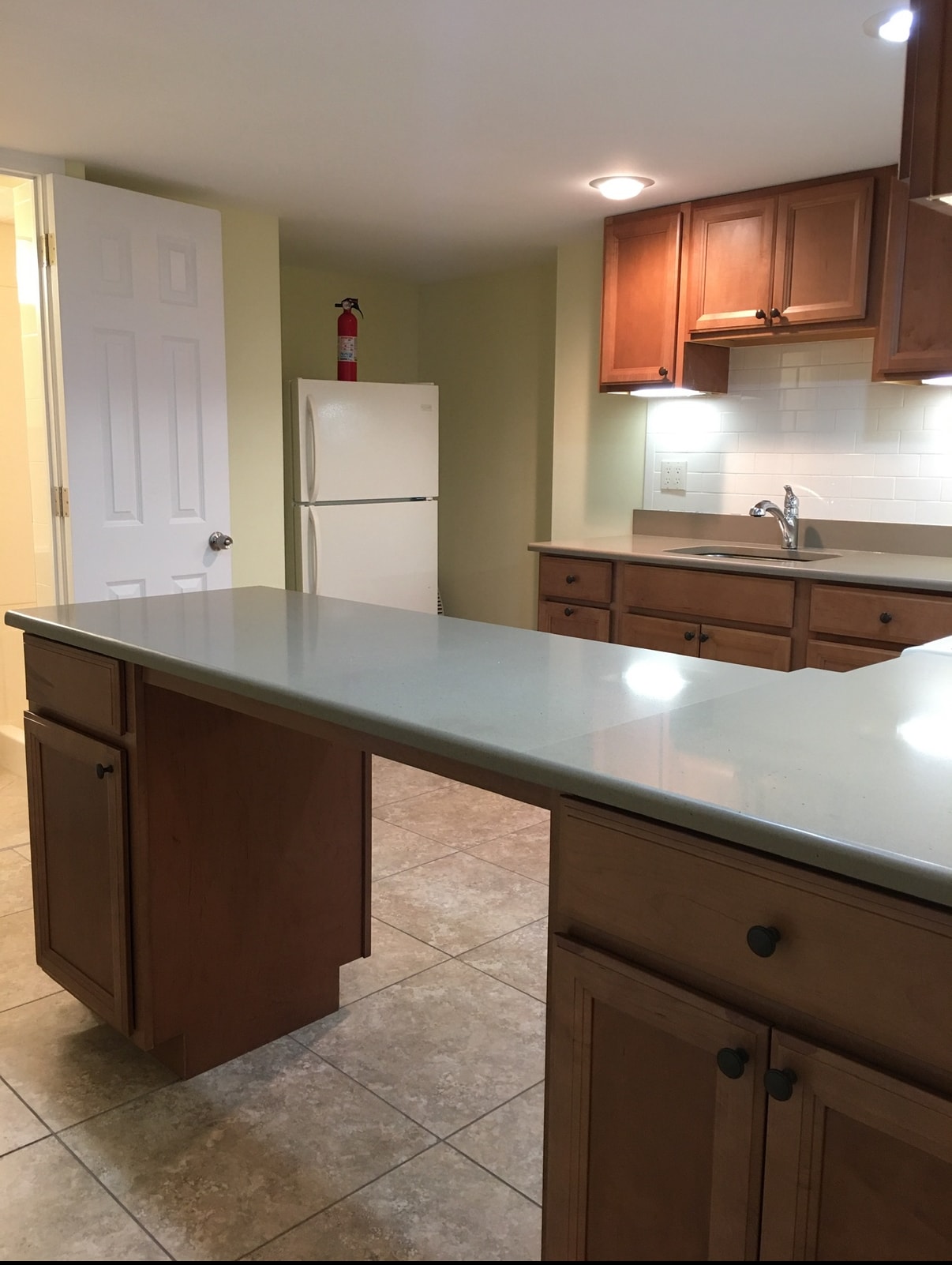 … kitchen … - 472 Yaphank Middle Island Rd