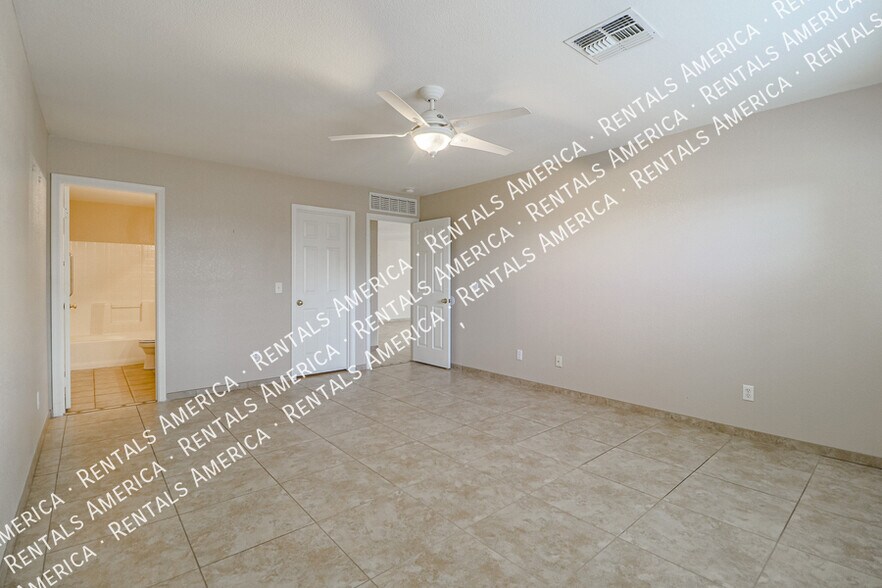 Building Photo - 2575 N Lupita Pl