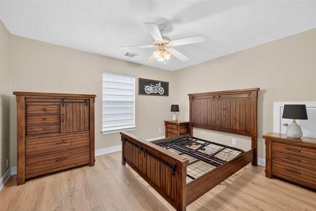 Building Photo - 3718 Garden Green Trail