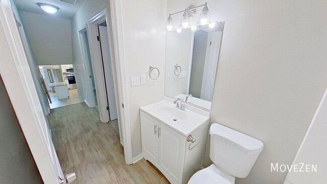 Building Photo - 202 Newgate Dr