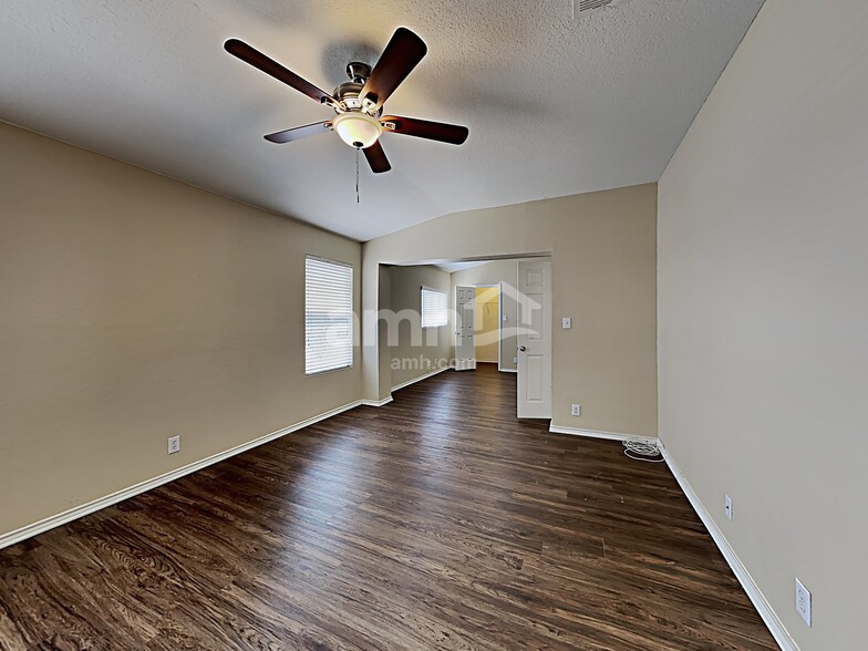 Building Photo - 11154 Bold Forbes