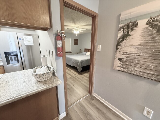 Building Photo - 5371 Central Ave