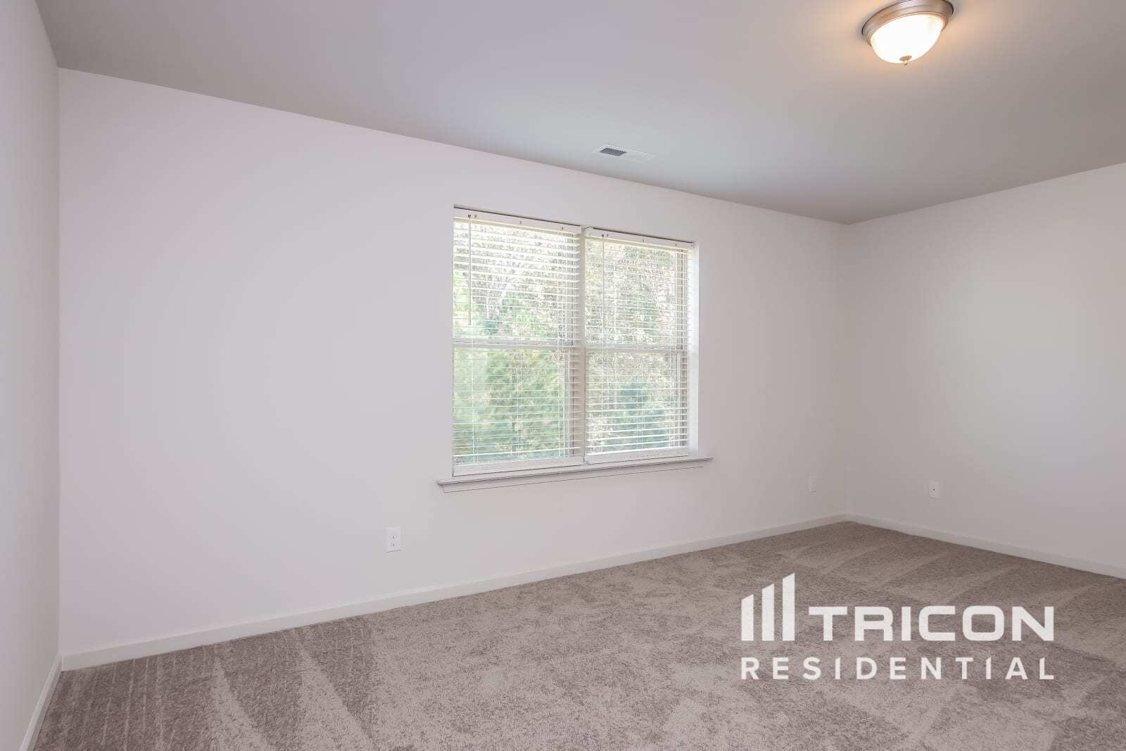 Building Photo - 281 Yadkin St