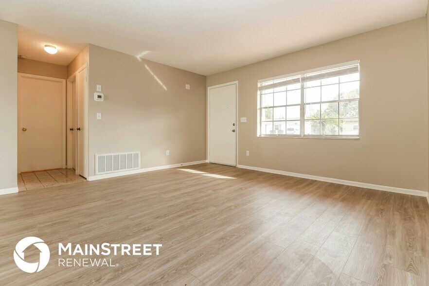 Building Photo - 4560 Chamber Ct